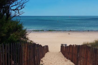 Grande plage du Bouil à 700m