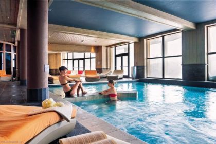 La piscine intérieure de la résidence Amara d'Avoriaz