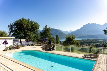 Piscine avec vue panoramique