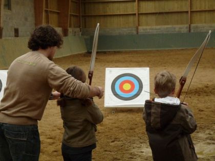 De nombreuses activités à tester en famille sur place, comme le tir à l'arc