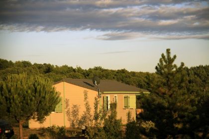 Cottages cosy dans un domaine arboré