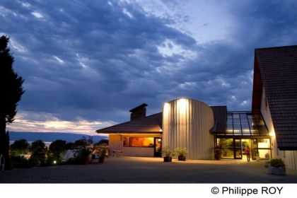 VVF village club situé idéalement à proximité de la Suisse en surplomb du lac Léman